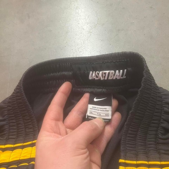 Y2K Nike basketball men grey gold stripe baggy track pants 0 inch leg xxl - Picture 4 of 8